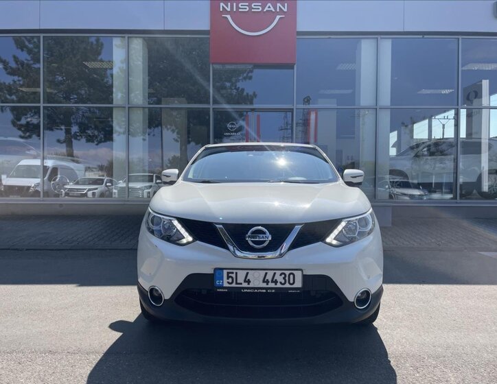Nissan Qashqai SUV / Terénní 1,2 l 85 kw