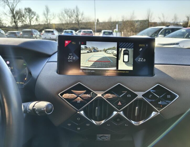 DS Automobiles DS3 Crossback Hatchback 1,2 l 114 kw