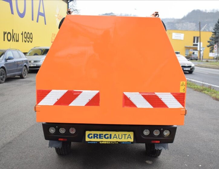 Piaggio Porter Sklápěč 1,3 l 52 kw