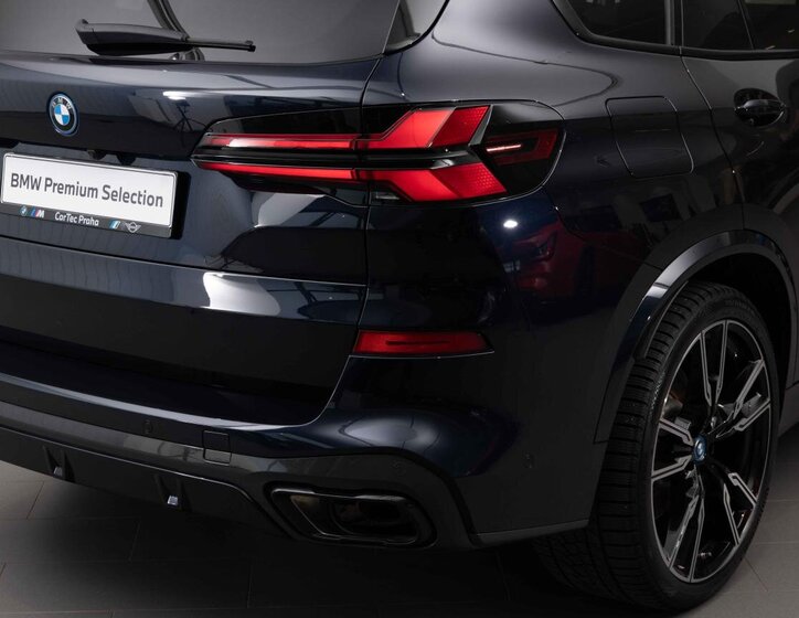 BMW X5 SUV 3,0 l 360 kw