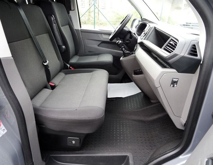 Volkswagen Transporter Skříň 2,0 l 110 kw