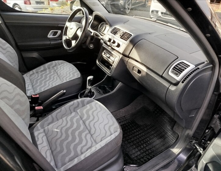 Škoda Roomster 31