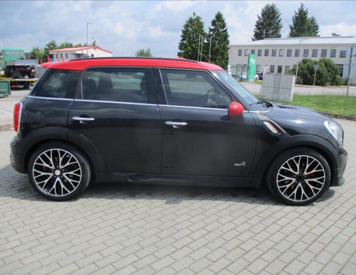 Mini Countryman 5