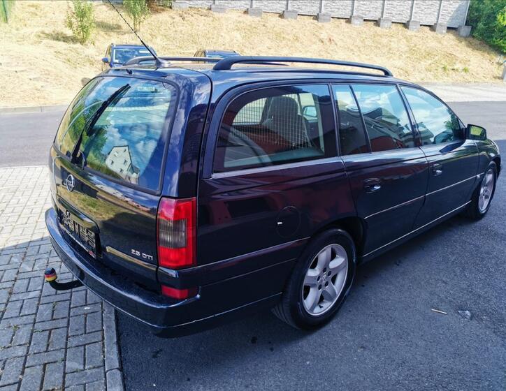 Opel Omega 6