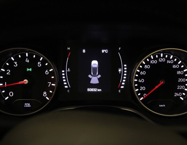 Jeep Compass SUV 1,4 l 103 kw