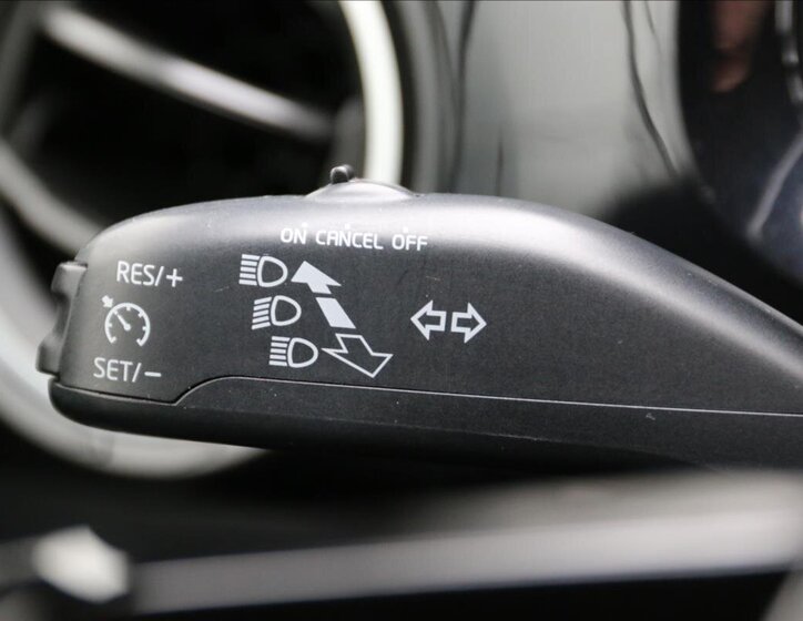 Volkswagen up! Hatchback 999,0 44 kw