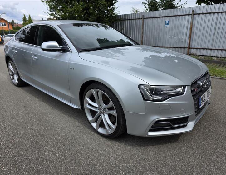 Audi S5 9