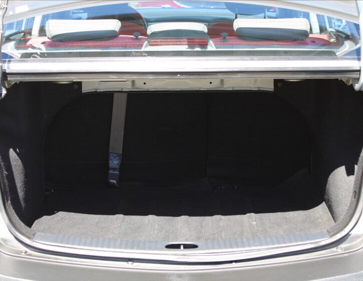 KIA Rio Sedan / Limuzína 1,4 l 71 kw