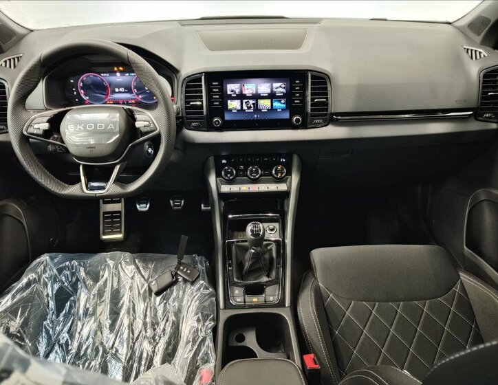 Škoda Karoq SUV / Terénní 1,5 l 110 kw