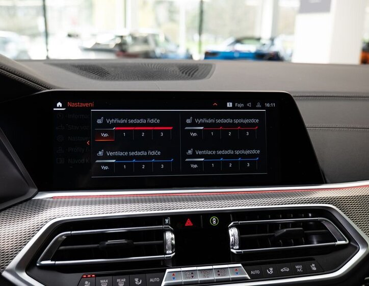 BMW X5 SUV / Terénní 3,0 l 250 kw