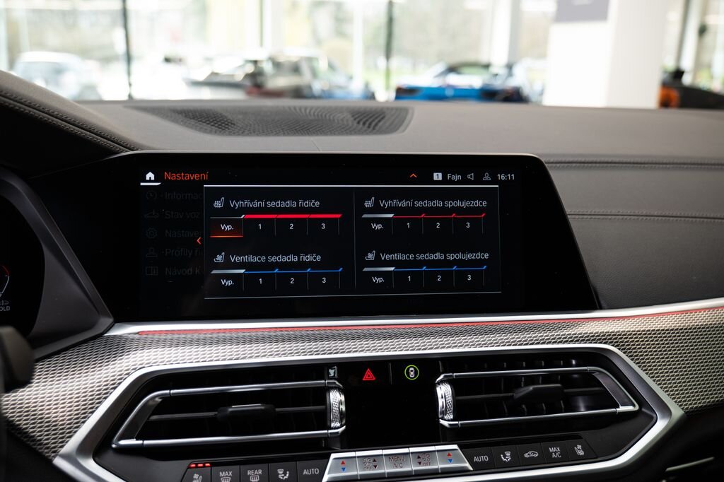 BMW X5 SUV / Terénní 3,0 l 250 kw