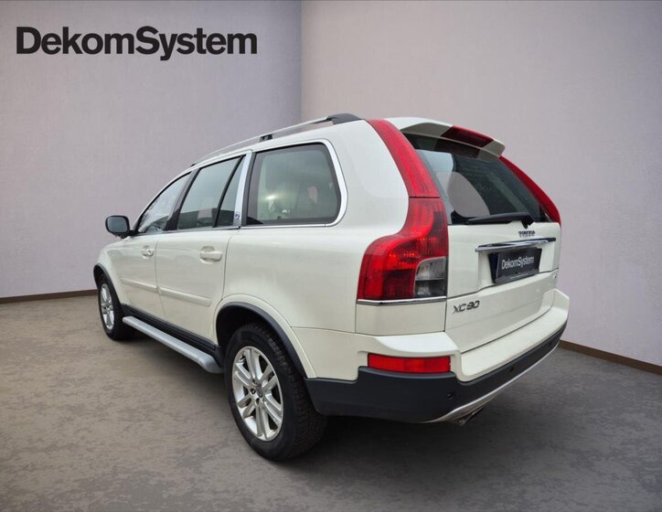 Volvo XC90 SUV 2,4 l 136 kw