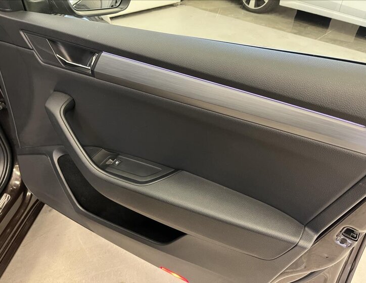 Škoda Superb Kombi 1,6 l 88 kw