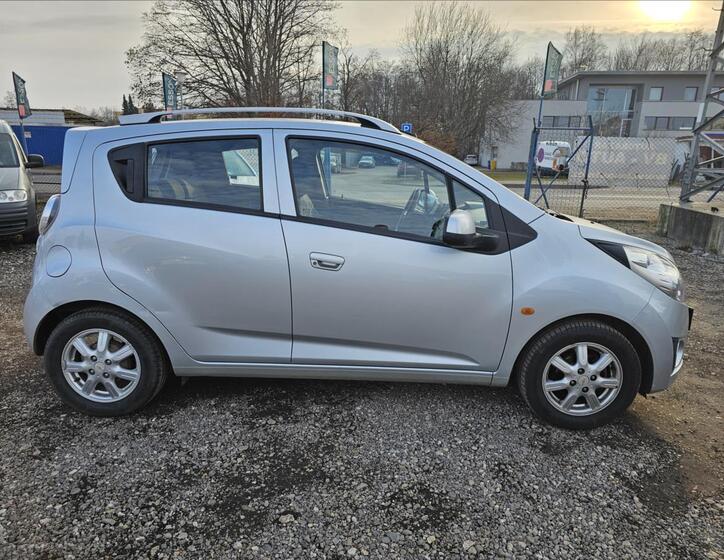 Chevrolet Spark 7