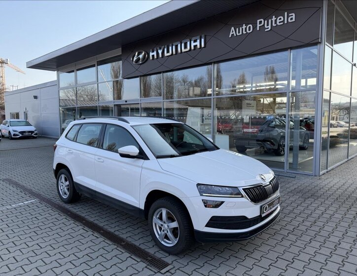 Škoda Karoq SUV / Terénní 1,5 l 110 kw