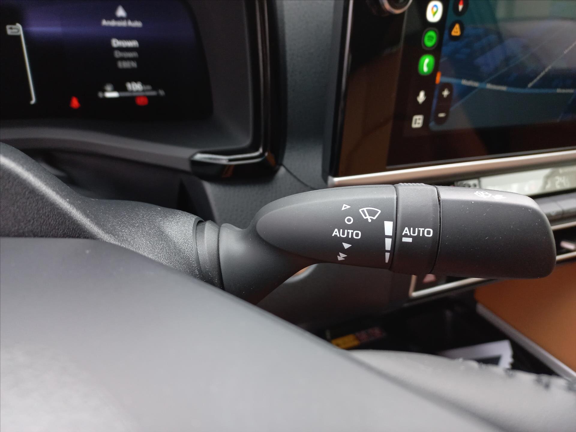 Toyota Camry Sedan / Limuzína 2,5 l 137 kw