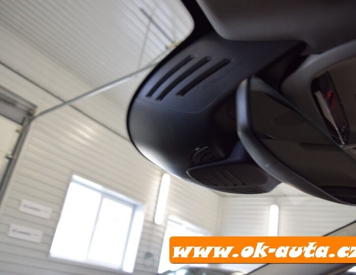 Volvo V90 Kombi 2,0 l 140 kw