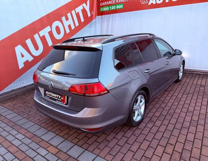 Volkswagen Golf Kombi 1,6 l 81 kw