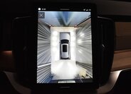 Volvo XC90 SUV 2,0 l 335 kw