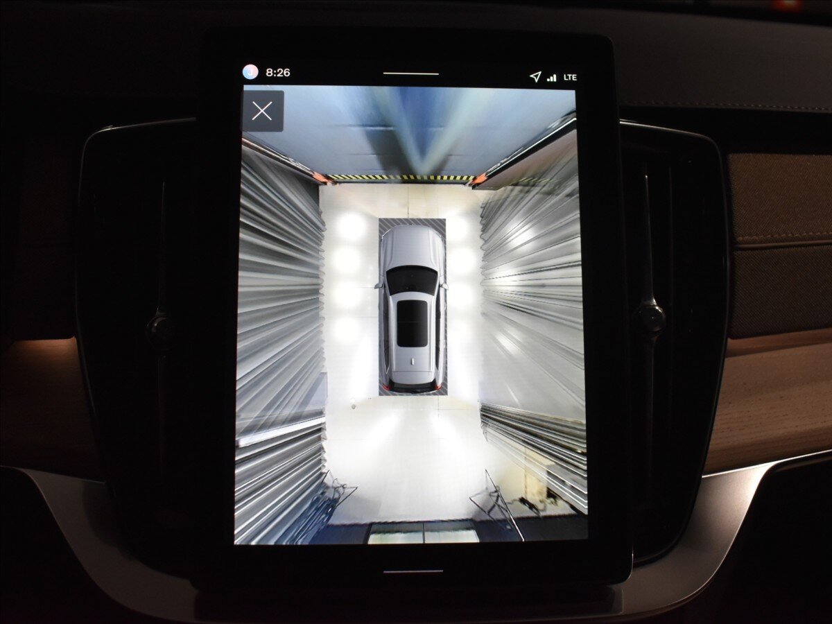 Volvo XC90 SUV 2,0 l 335 kw