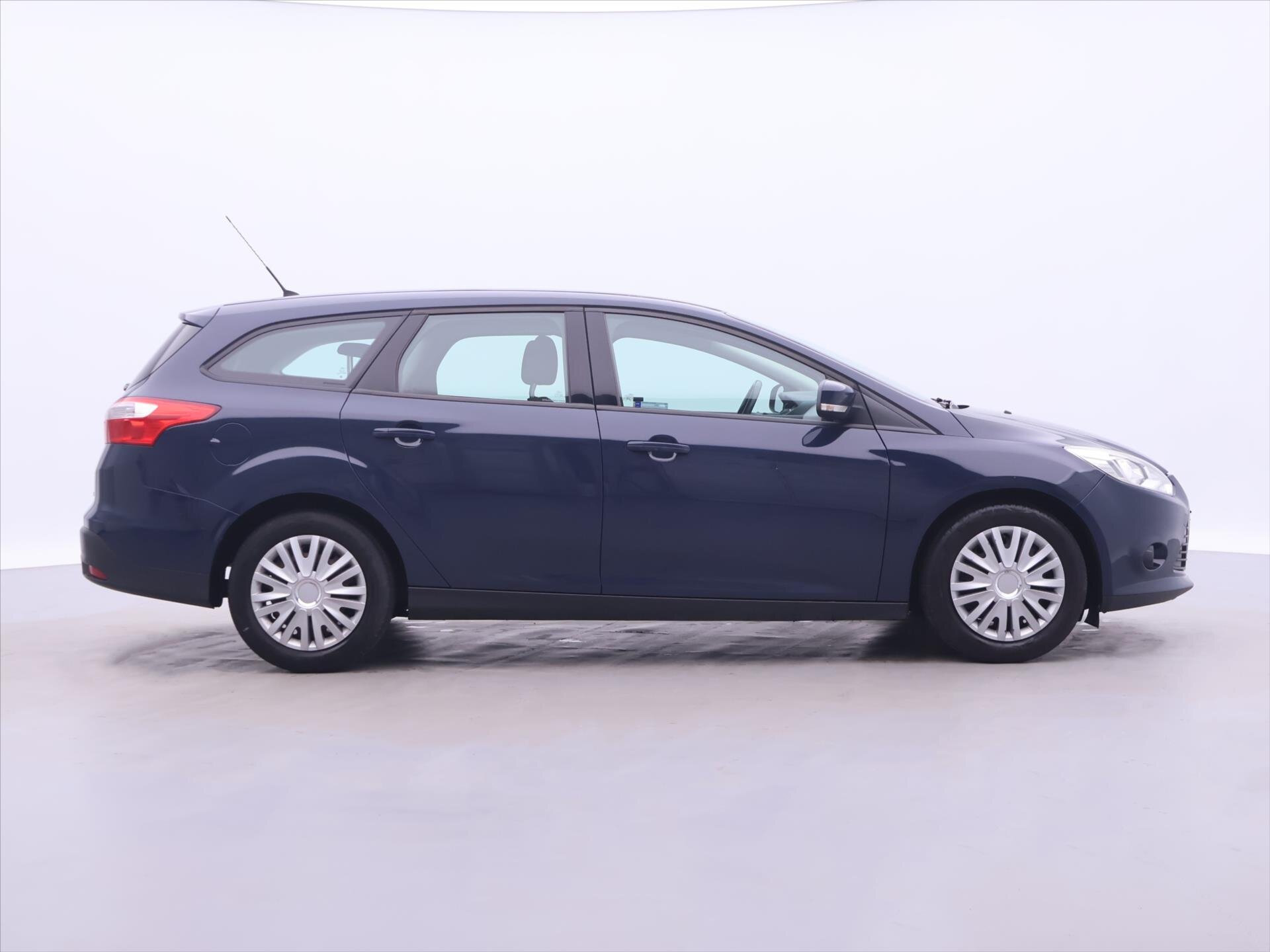 Ford Focus Kombi 998,0 74 kw