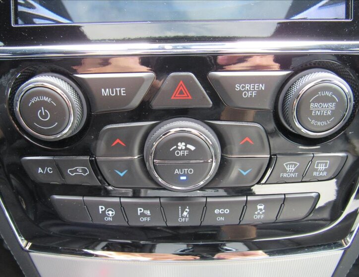 Jeep Grand Cherokee SUV / Terénní 6,4 l 344 kw