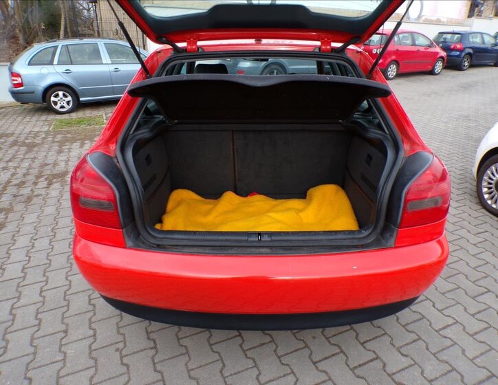 Audi A3 Hatchback 1,6 l 74 kw