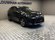 Lexus NX 300h 11