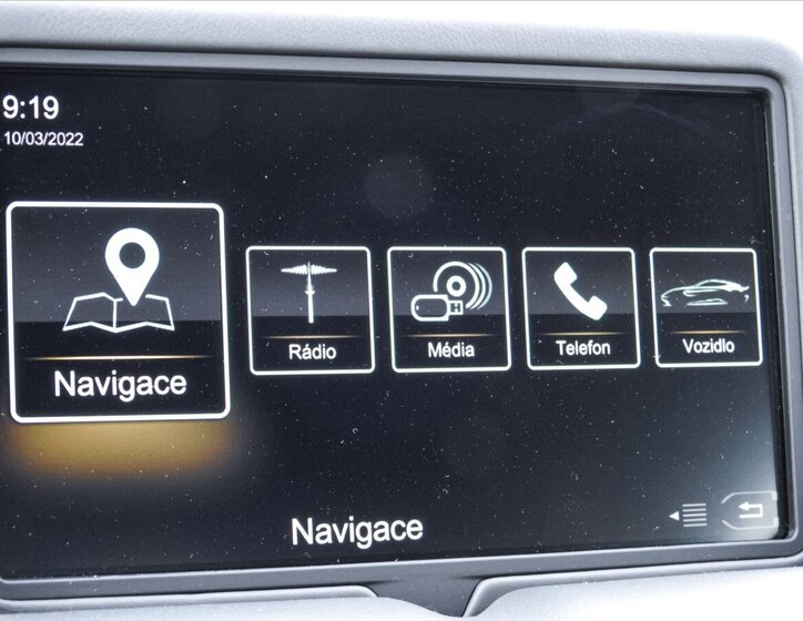 Aston Martin V8 Vantage Kupé 4,0 l 375 kw