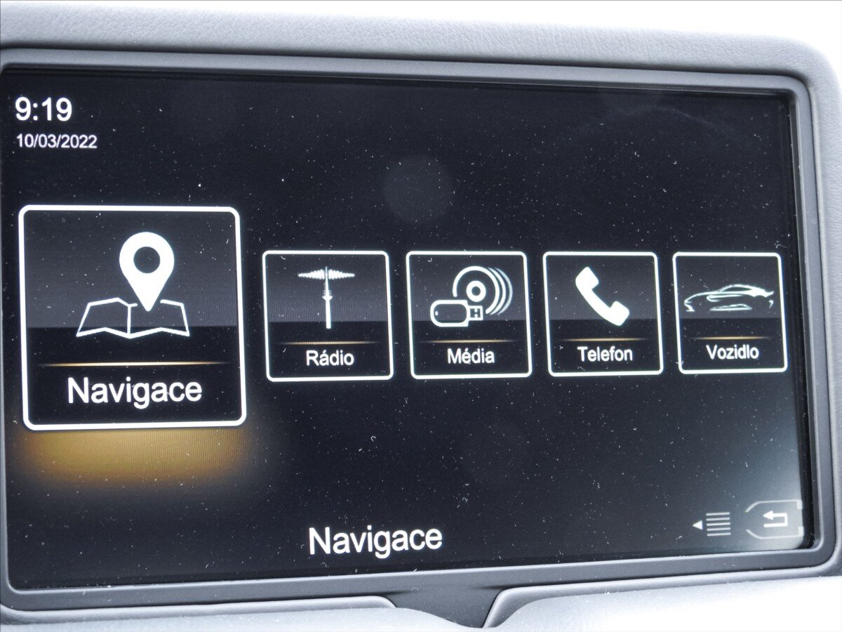 Aston Martin V8 Vantage Kupé 4,0 l 375 kw