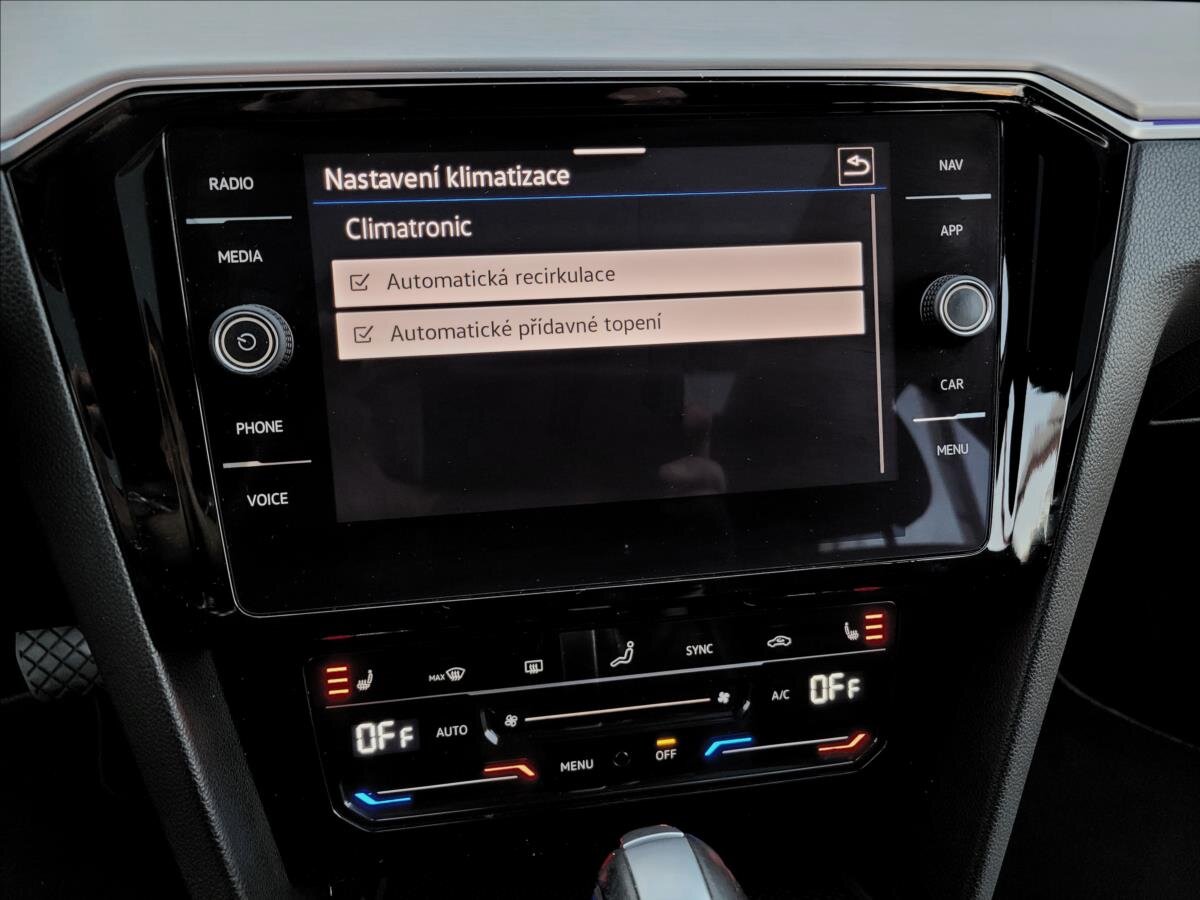 Volkswagen Passat Kombi 2,0 l 90 kw