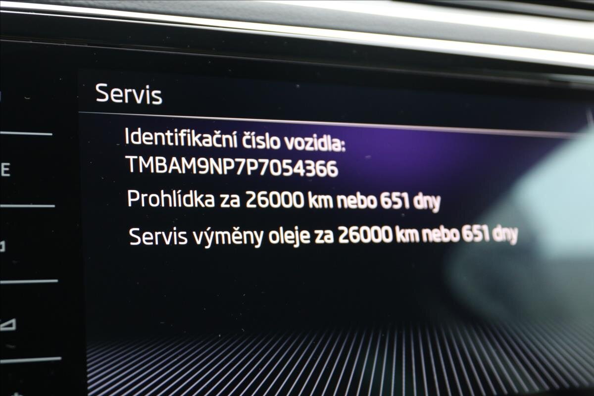 Škoda Superb Sedan / Limuzína 2,0 l 140 kw