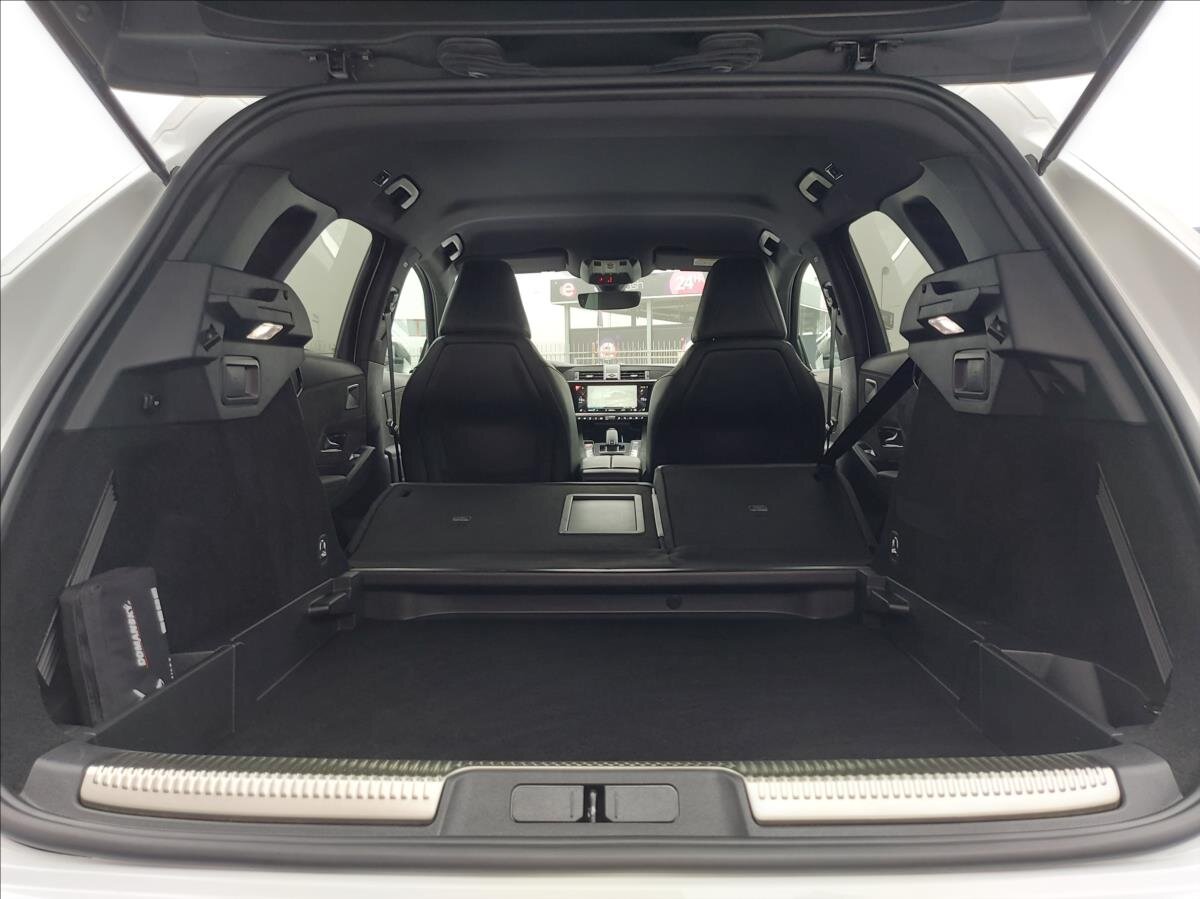 DS Automobiles DS7 Crossback SUV / Terénní 1,6 l 133 kw