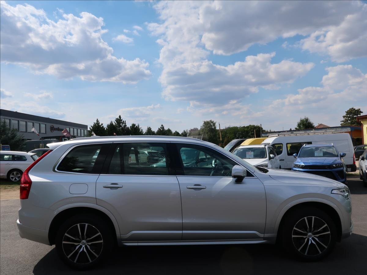 Volvo XC90 SUV / Terénní 2,0 l 173 kw