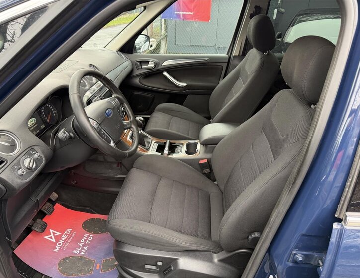 Ford S-MAX MPV 2,2 l 147 kw