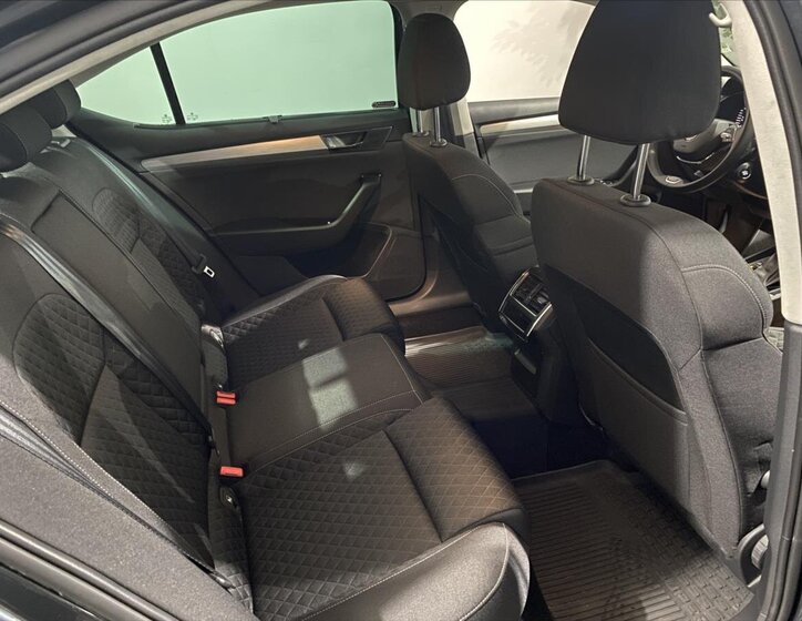 Škoda Superb Sedan 1,4 l 115 kw