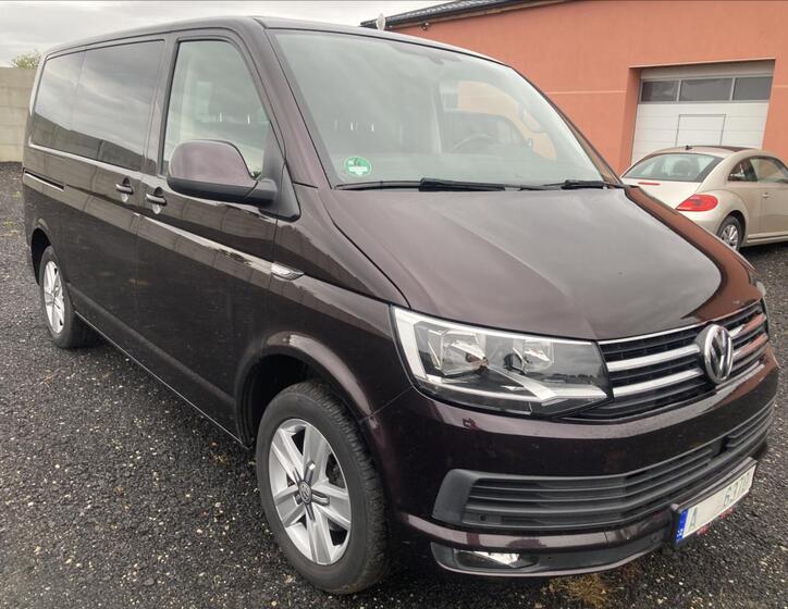 Volkswagen Multivan 32