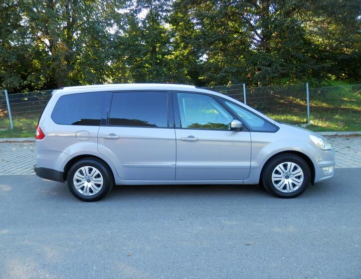 Ford Galaxy 10