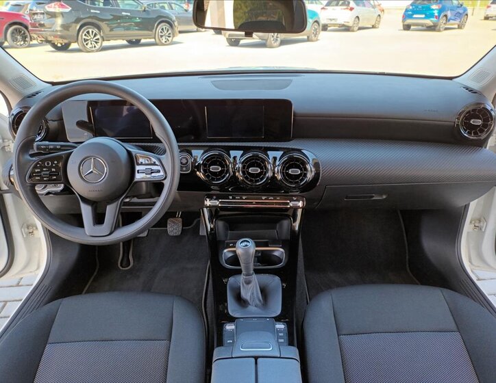 Mercedes-Benz Třídy A Hatchback 1,3 l 80 kw