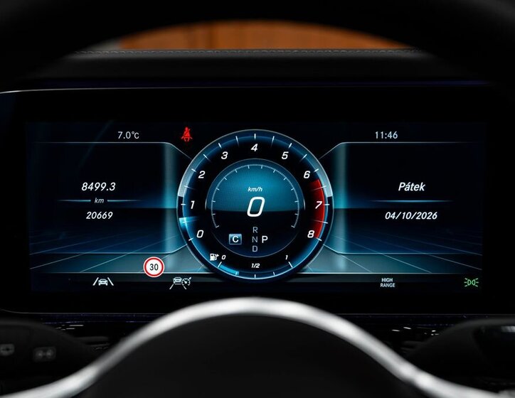 Mercedes-Benz Třídy G SUV / Terénní 4,0 l 310 kw