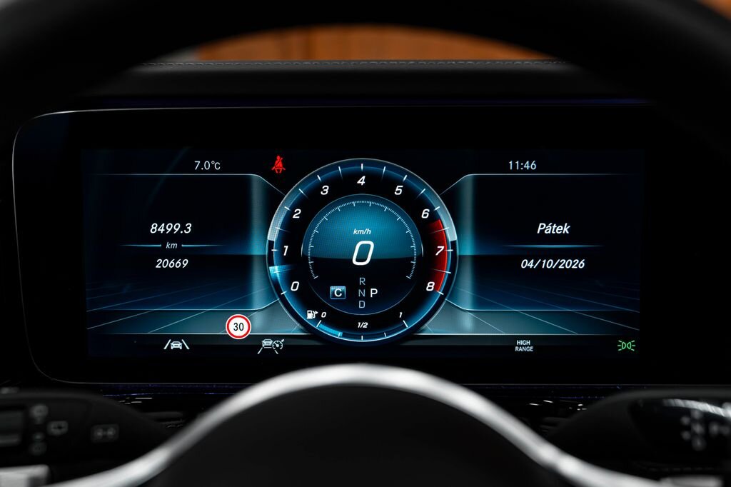 Mercedes-Benz Třídy G SUV / Terénní 4,0 l 310 kw