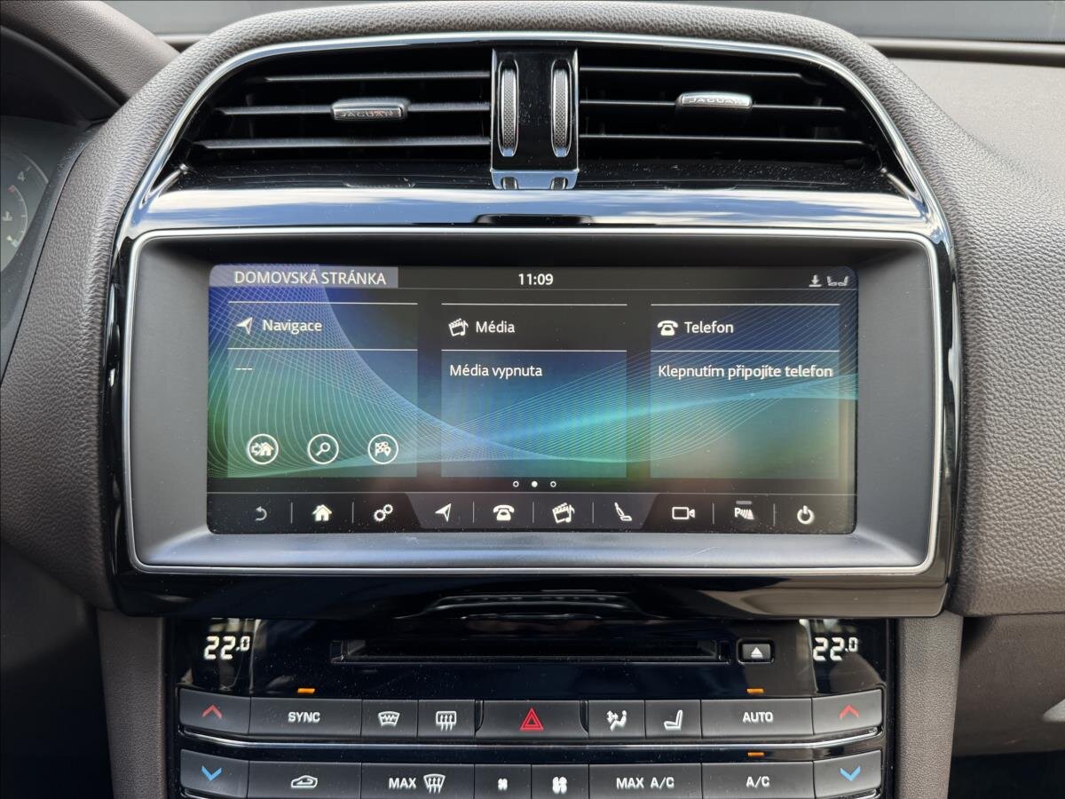 Jaguar F-Pace SUV 2,0 l 132 kw