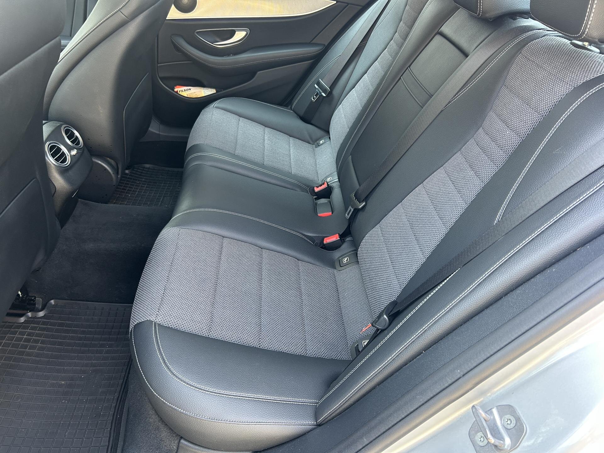 Mercedes-Benz Třídy E Sedan / Limuzína 3,0 l 190 kw