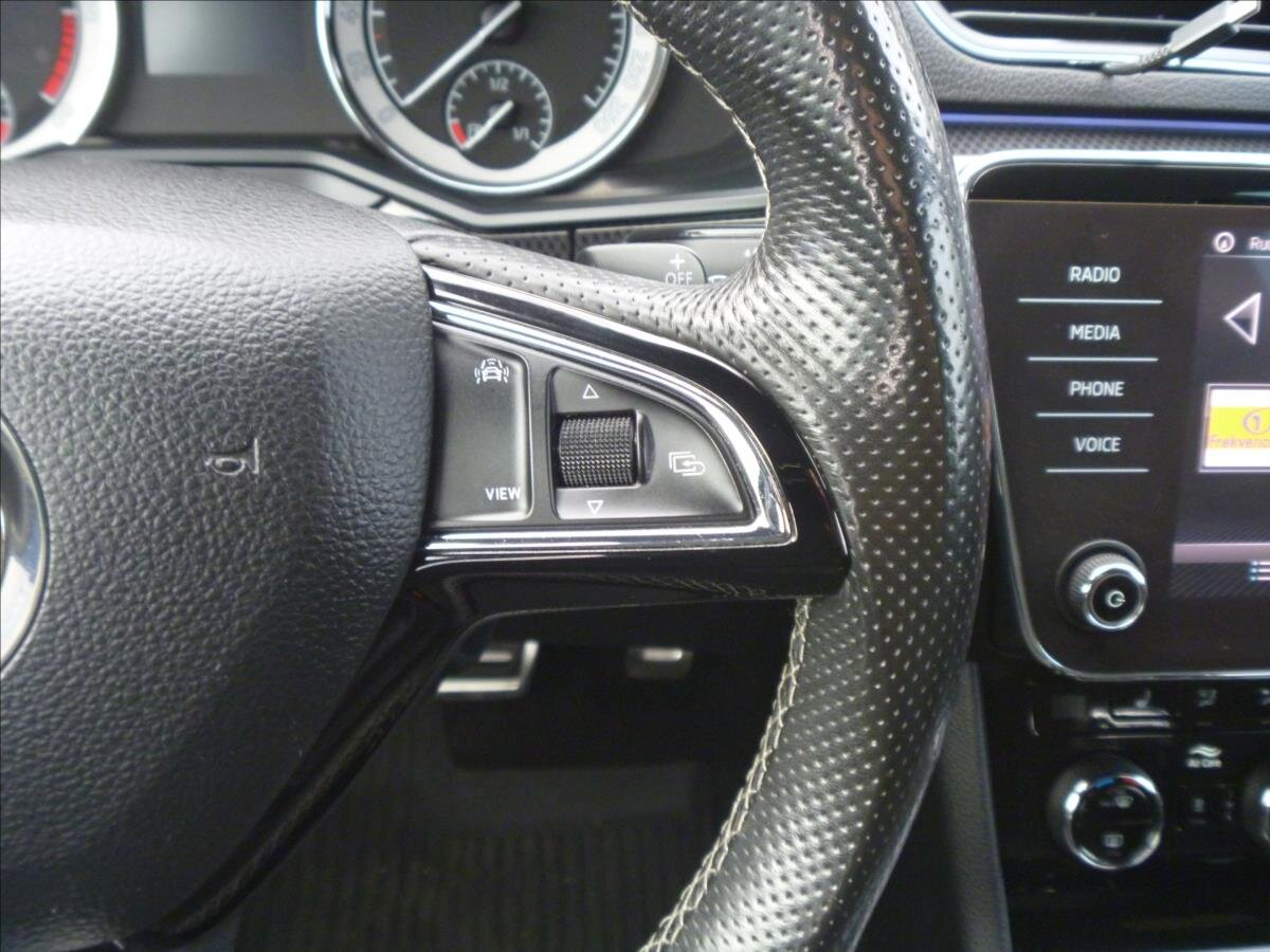 Škoda Superb Liftback 2,0 l 140 kw