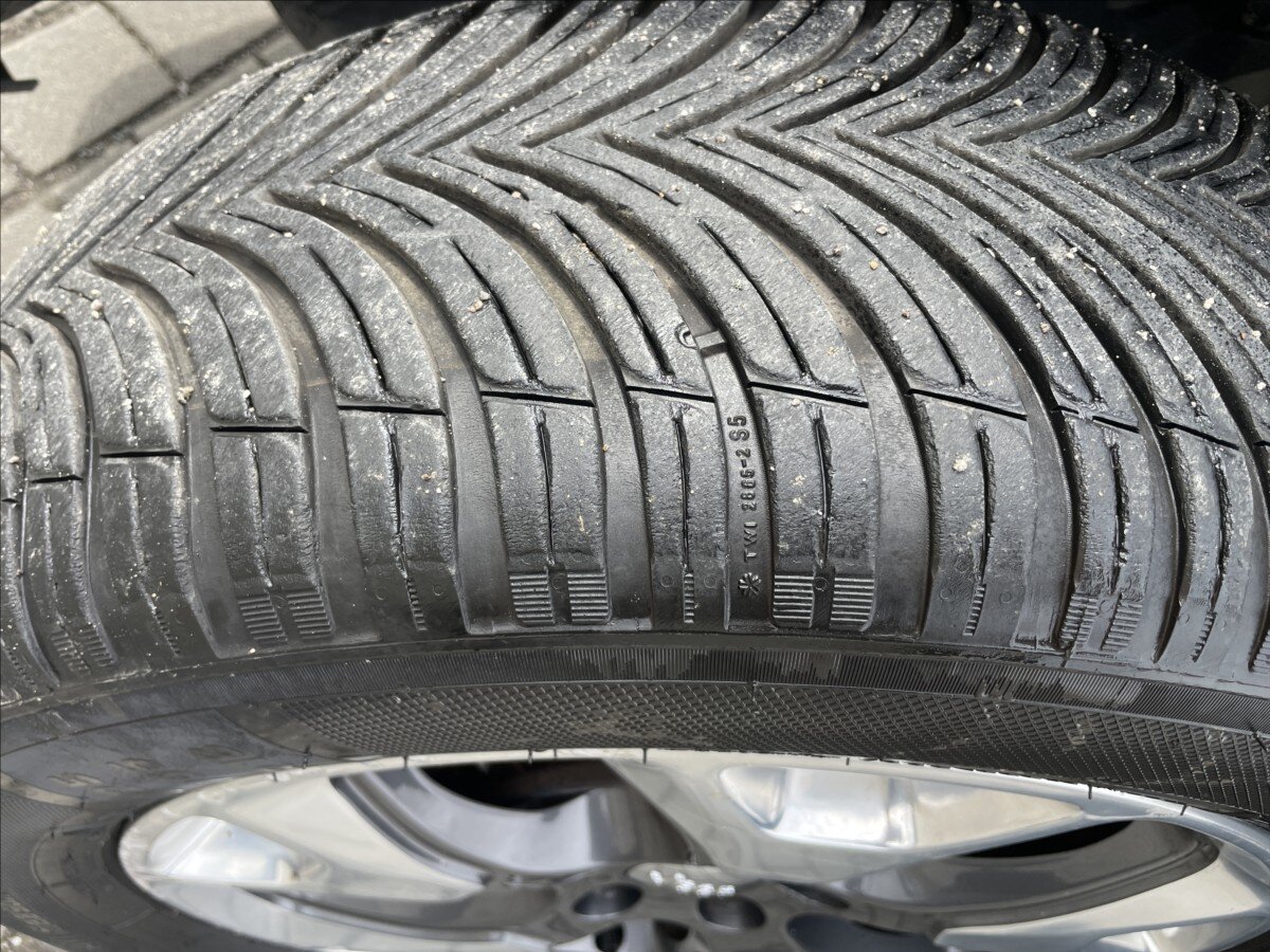 Jeep Compass SUV / Terénní 2,0 l 103 kw