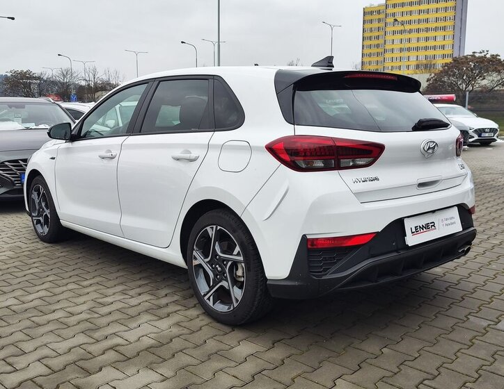 Hyundai i30 Hatchback 998,0 88 kw