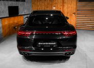 Porsche Panamera 34