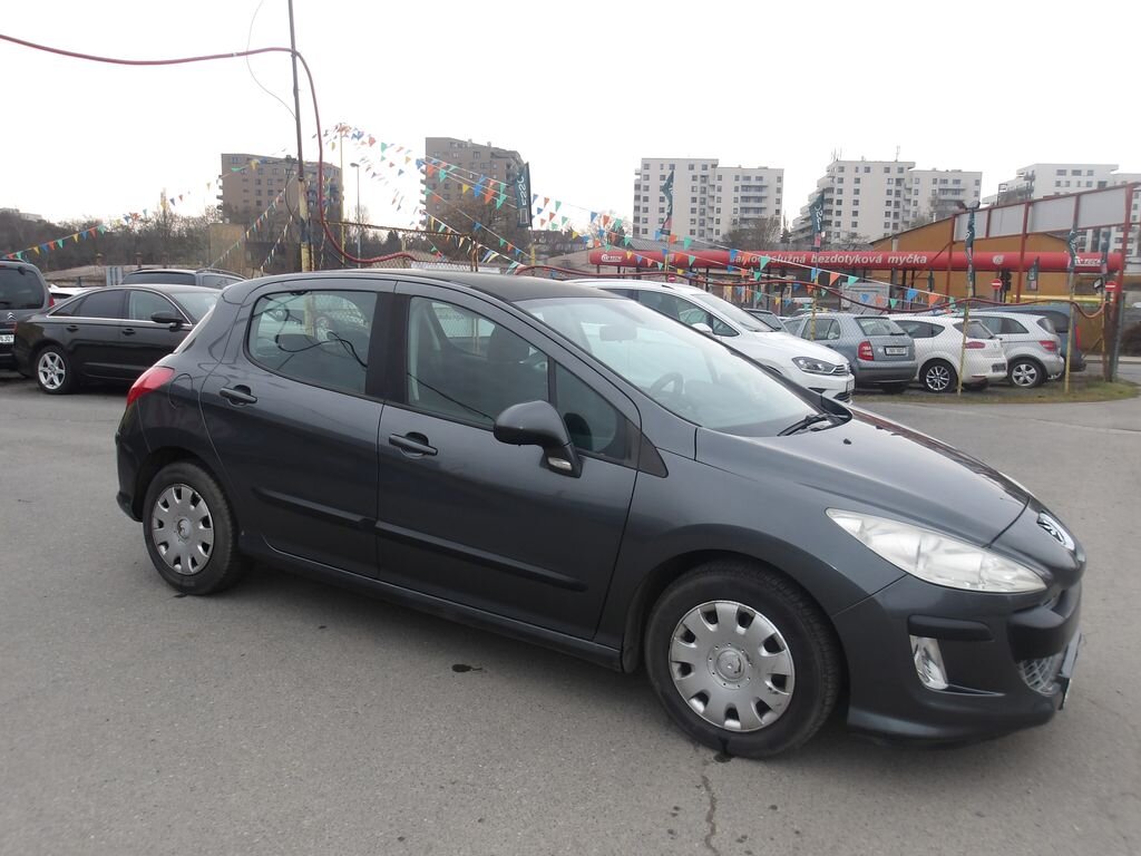 Peugeot 308 Hatchback 1,4 l 70 kw