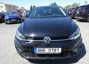 Volkswagen Golf 42
