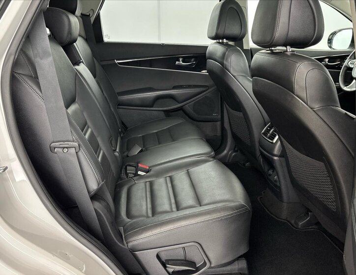 KIA Sorento SUV / Terénní 2,2 l 147 kw